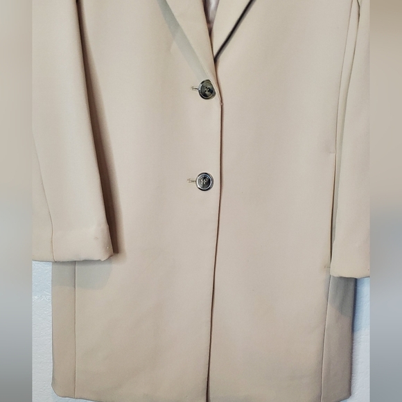 Tahari Jayden Crepe Topper Jacket Long Blazer Cream Tan Size XS - Picture 6 of 12